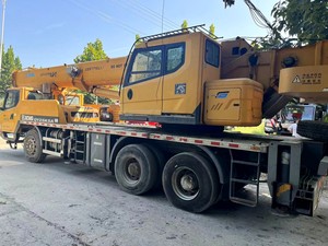Crane tadano TG250E 25 ton qy25k5a bekas dengan kualitas baik di Tiongkok