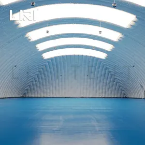 거대한 팽창식 건축 공기 모양 테니스 축구 이글루 돔 천막