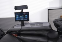 Sillón de Masaje Corporal Completo con Gravedad Cero, SL Track, Airbag, Masajeador de Pies, Terapia de Calor, Bluetooth, Voz AI, Reclinable, Carga Inalámbrica