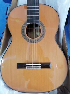 Guitarra Clásica de Alta Calidad de 39 Pulgadas, 4/4, Totalmente Sólida, con Tapa de Cedro Sólido, Venta al por Mayor - Product Image 4