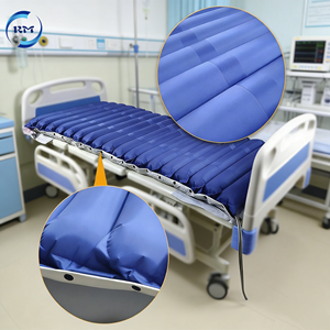 Matelas anti-escarres professionnel pour <span class=keywords><strong>hôpital</strong></span> avec pompe à pression alternée légère et portable pour les soins à domicile - Product Image 1