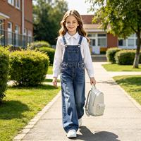 Salopette bleue moyenne Sprout avec pantalon à bretelles larges et amples et salopette pour enfants pour pique-nique du week-end
