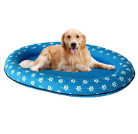 Matelas flottant de piscine de radeau de plage gonflable pour chiens et chiots