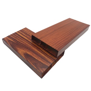 Treillis en aluminium, profil en bois d'aspect aluminium - Product Image 1