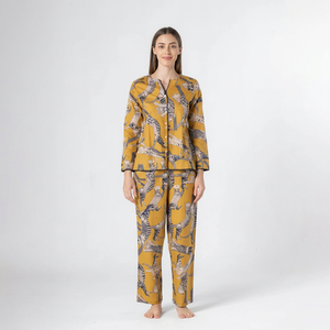 Ensemble de robes de nuit en coton à imprimé animal jaune pour femmes, prix de gros disponible - Product Image 1