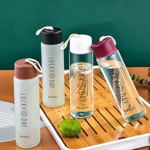 Bouteille d'eau en verre transparent/givré 360 ml avec <span class=keywords><strong>logo</strong></span> personnalisé, gourde portable pour l'extérieur, cadeaux Lucky Day, vaisselle en verre - Product Image 2