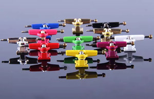 Vente en gros de composants de fingerboard en alliage économique 29mm/32mm standard : Trucks, écrous et vis - Product Image 2