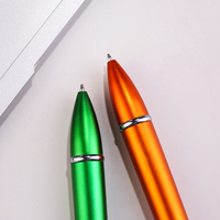 Stylo à bille en forme de missile de fusée en gros en option lumière LED peut être imprimé Logo stylo publicitaire avec une belle apparence
