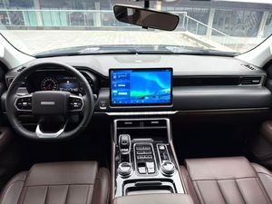Pick-up d'occasion Foton <span class=keywords><strong>Mars</strong></span> Tunland V7 2.0T Diesel 4x4 48V <span class=keywords><strong>2023</strong></span>, version Elite, avec toit ouvrant automatique et sièges en cuir, à châssis long - Product Image 6