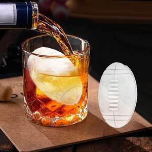 Molde de Hielo Divertido con Forma de Balón de Fútbol, Baloncesto y Rugby <span class=keywords><strong>para</strong></span> Bebidas, Cócteles, Enfriador de Alimentos, Bandeja de Cubitos de Hielo de Silicona de Grado Alimenticio - Product Image 3