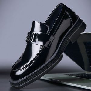 Nouveaux Mocassins Tendance – Chaussures Décontractées en Cuir Véritable Monobloc, Polyvalentes, à Bout Rond, Faciles à Enfiler, Respirantes et Antidérapantes pour l'Automne - Product Image 5