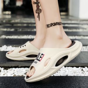 รองเท้าแตะผู้ชายนุ่มพิเศษพร้อมดีไซน์สลักรองเท้าชายหาดกลางแจ้งของผู้ชายรองเท้าแตะกันลื่นสำหรับนักเรียนรองเท้าแตะ - Product Image 3