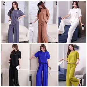 Abito da <span class=keywords><strong>donna</strong></span> in stile Chiba per la primavera estate con lettere sottili ricamate in seta di ghiaccio Casual ampio Set di pantaloni corti in tinta unita - Product Image 3