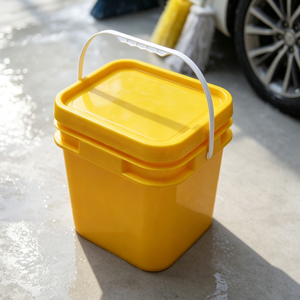 Seau carré en plastique robuste avec couvercle pour le stockage et le transport de peinture, produits chimiques et liquides industriels - Product Image 1