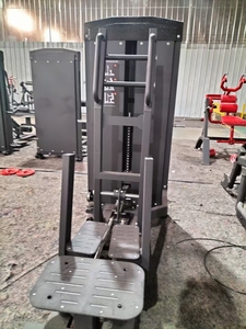 Máquina de ejercicios con carga de pin Body Strong para uso comercial en gimnasios, equipo de fitness para abductores de cadera, máquina de ejercicios con carga de pin para gimnasios. - Product Image 3