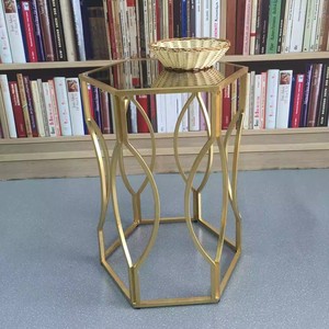 Mesa de Café Pequena Hexagonal Moderna e Minimalista com Prateleira de Armazenamento e Estrutura Metálica, Topo de Ardósia Antiga para Sala de Estar e Quarto - Product Image 3
