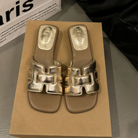 Mules plates de luxe pour femmes à bout carré et découpes, sandales à enfiler pour le quotidien, chaussures et pantoufles pour femmes