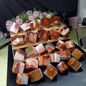 Cubo de Cristal de Cornalina Naranja de Alta Calidad - Piedra Preciosa para Equilibrar los Chakras de Reiki, para Decoración de Altar de Cristal, Venta al por Mayor - Product Image 4