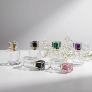 Elegante Dispensador de Perfume de Vidrio Cuadrado de 30ml/50ml, Estilo Lujoso, con Pulverizador, Varias Tapas, Impresión Serigráfica, Embalaje - Product Image 4