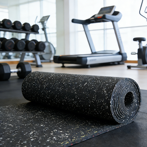 Revêtement de sol <span class=keywords><strong>en</strong></span> <span class=keywords><strong>caoutchouc</strong></span> EPDM noir pour salle de sport, vente chaude, 3 mm à 20 mm, antidérapant, absorbant les chocs, <span class=keywords><strong>tapis</strong></span> de sol sportifs - Product Image 1