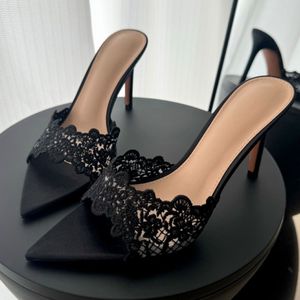 Chaussures femme à talon aiguille, bout pointu, ouvertes à l'arrière, avec dentelle florale - Product Image 3