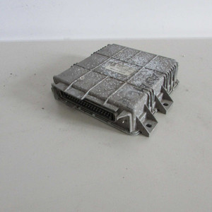 Centralina Motore ECU Peugeot 405 Usata 16076.054, Assistenza al Parcheggio (5463 23-1-A-2) - Product Image 1