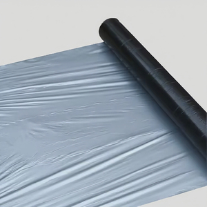 <span class=keywords><strong>Film</strong></span> de paillage en LDPE moulé par soufflage, prix pour usage agricole, 20 microns, noir, traité anti-UV, perforé, pour la culture des myrtilles - Product Image 1