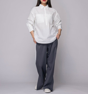 Chemise décontractée blanche pour femme OOTD 2026, style simple et tendance, manches longues, boutonnage simple, décoration boutonnée sur le devant, idéale pour le bureau. - Product Image 1