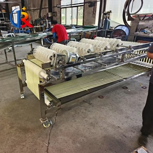 Máquina clasificadora automática de manzanas de alta eficiencia con clasificación de tamaño de precisión, ideal para el procesamiento postcosecha de huertos - Product Image 1