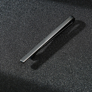 Pince à cravate fine de style coréen <span class=keywords><strong>simple</strong></span> pour <span class=keywords><strong>homme</strong></span>, idéale pour les mariages et les occasions professionnelles, en cuivre sécurisé - Product Image 4