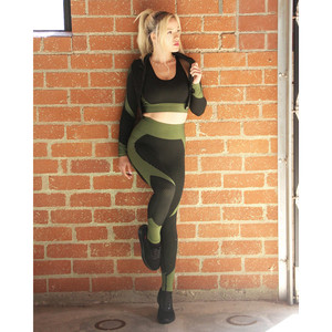 Trois <b>Seamless</b> <b>Legging</b> - Black With Green - Product Image 1