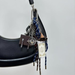 Breloque de sac en alliage à thème, pendentif porte-clés inspiré du film <span class=keywords><strong>Harry</strong></span> <span class=keywords><strong>Potter</strong></span>, <span class=keywords><strong>cadeau</strong></span> incontournable pour les fans - Product Image 3
