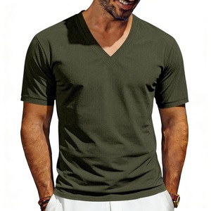 Camiseta de pana vintage de cuello en V profundo para hombre, estilo holgado y resistente, ideal para el verano, de la colección transfronteriza europea y americana Ami Kaji. - Product Image 4