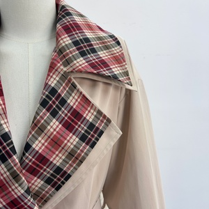 Manteau <span class=keywords><strong>court</strong></span> en <span class=keywords><strong>trench</strong></span>-coat <span class=keywords><strong>beige</strong></span> à carreaux pour femmes, manteau <span class=keywords><strong>trench</strong></span>-coat vintage personnalisé pour femmes - Product Image 3