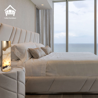Lit sur mesure de luxe léger, style américain, tête de lit capitonnée, lit king-size moderne simple, lit double pour chambre principale