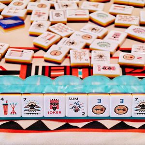 Set Mahjong Americano di Halloween 160 Tessere Ecologico Regalo per Feste Poker 4 Giocatori in Acrilico <span class=keywords><strong>con</strong></span> Tessere <span class=keywords><strong>con</strong></span> Personaggi e Retro a <span class=keywords><strong>Ragnatela</strong></span> - Product Image 3