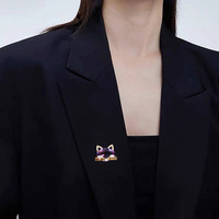 XILIANGFEIZI Nouvelle Broche Chat Mignonne en Zircon Coloré, Épingle Délicate Tendance, Accessoire de Corsage pour Femme