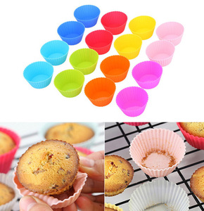 <span class=keywords><strong>Pirottini</strong></span> <span class=keywords><strong>in</strong></span> <span class=keywords><strong>Silicone</strong></span> Riutilizzabili con Diverse Forme: Stelle, Quadrati, Cuori, Fiori - Stampi per Cuocere Muffin e Torte - Utensili per Pasticceria - Product Image 5
