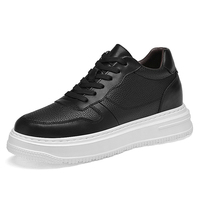 Baskets pour hommes en gros : Chaussures blanches tendance, légères et rehaussantes, de haute qualité et confortables