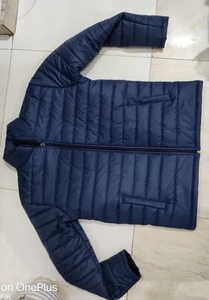 Veste imperméable à capuche pour homme, coupe-vent, légère, idéale pour la randonnée, le camping, les voyages, disponible à la vente - Product Image 5