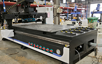 Nouvelle machine de gravure sur bois en Chine pour l'usine d'aluminium, sur mesure CA-1530, routeur CNC