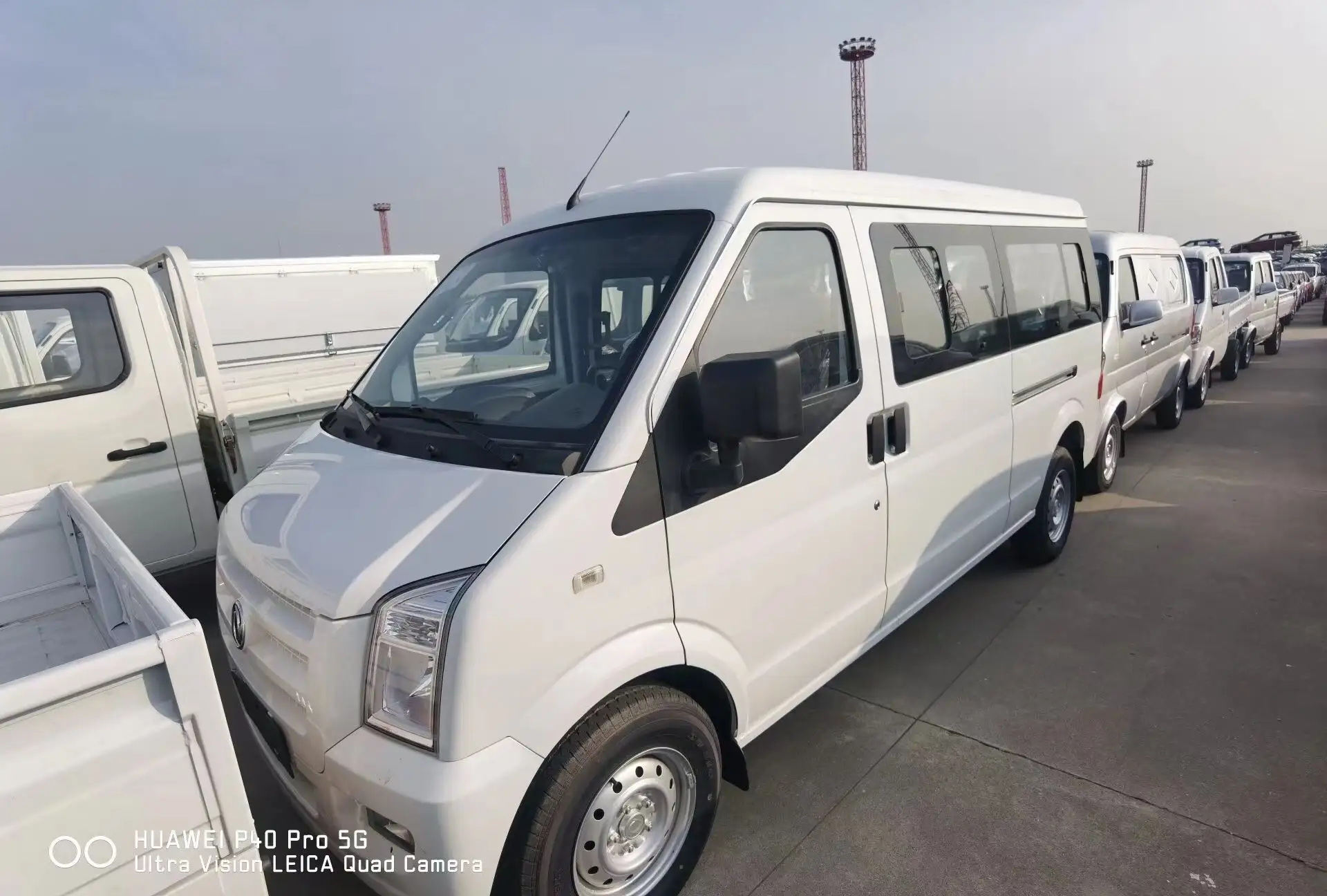 Vente chaude Dongfeng mini van bus bien-être 4x2 C37 LHD/RHD Mini bus
