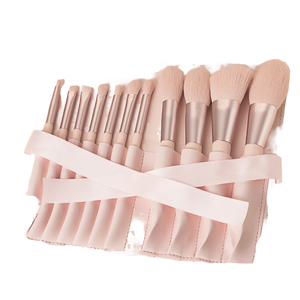 Ensemble de pinceaux de maquillage ZUNMEI Morandi portable de huit pièces pour débutants, manches en plastique, poils synthétiques, blush angulaire pour le visage - Product Image 2