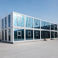 Maison conteneur démontable OEM personnalisée de 20 pieds, à assemblage rapide, pour dortoir de travailleurs de site minier et bureau de terrain