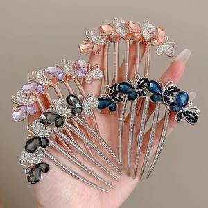 Peignes à cheveux papillon décoratifs, <span class=keywords><strong>pince</strong></span> à <span class=keywords><strong>chignon</strong></span>, style bleu avec <span class=keywords><strong>strass</strong></span>, pour mariage, fête, idées cadeaux pour femmes et filles - Product Image 2