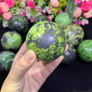 ลูกแก้วโอปอลสีเขียวธรรมชาติขายส่ง แกะสลักด้วยมือ สำหรับเป็นของขวัญและตกแต่งบ้าน ของประดับอัญมณ์ยอดนิยม - Product Image 5