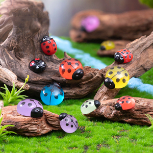 Miniature 3D résine artisanat lumineux coccinelle <span class=keywords><strong>Figurine</strong></span> lueur sombre Animal ornement pour Fairyland jardin Micro paysage décor - Product Image 1