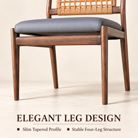 Chaise de salle à manger avec dossier en corde tressée, coussin en PU gris, structure en métal imitation bois, idéale pour restaurants, hôtels et cours – Direct Usine