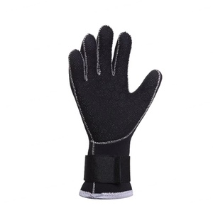Gants de plongée en néoprène personnalisables de 1,5 mm à 5 mm, anti-UV, pour eau froide, équipement de plongée sous-marine, vente en gros directe d'usine avec logo sur mesure - Product Image 5