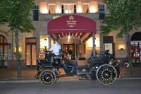 Carrosse royal Yiyang de style européen, carrosse électrique à cheval, chariot en acier pour mariage, transport spécial pour 4 à 6 personnes, tourisme